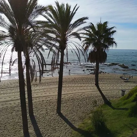 Ana Junto A La Playa Benalmadena