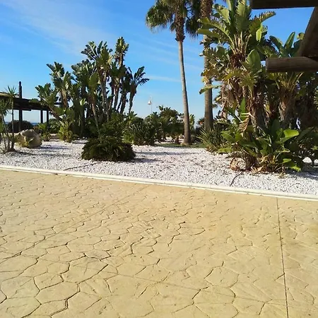 Ana Junto A La Playa Apartment *