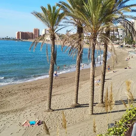 Ana Junto A La Playa Benalmadena