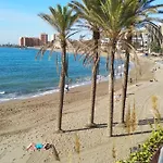 Ana Junto A La Playa Benalmádena